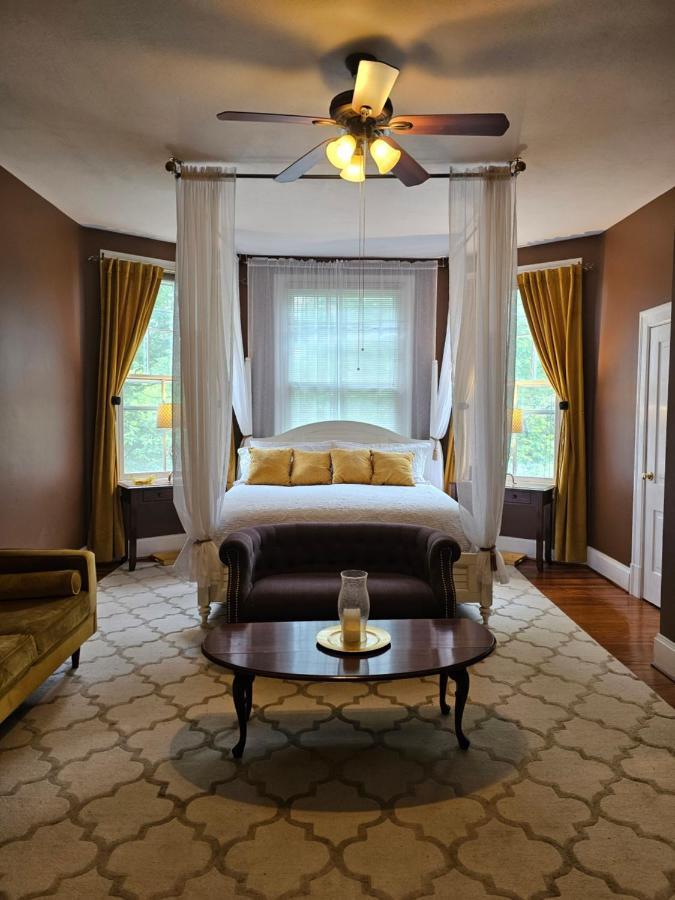 Winridge Manor Acomodação com café da manhã Madison Heights Quarto foto